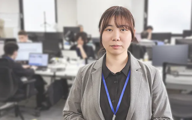イー・サポートの20代女性若手社員の写真