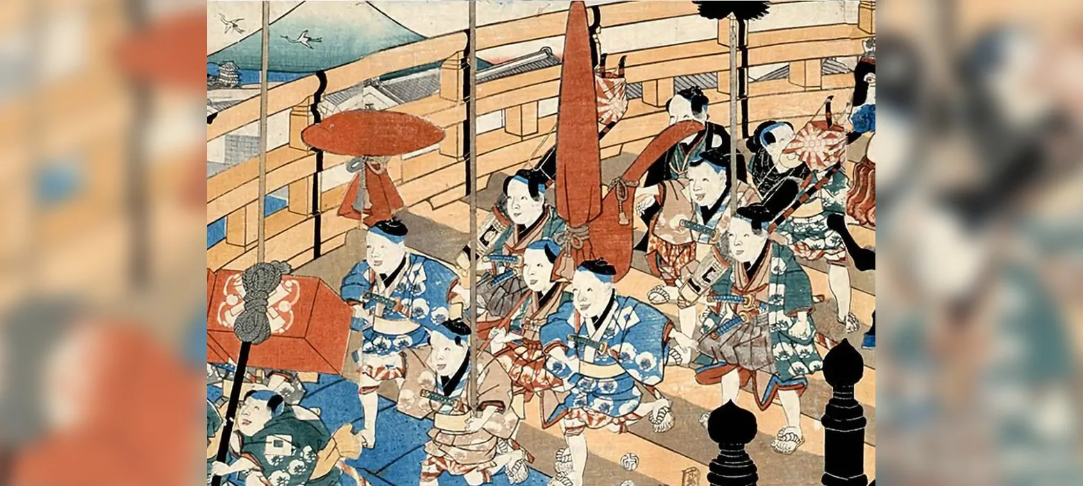浮世絵風の木版画で、橋の上を扇や傘を手にした子供たちが行列する賑やかな祭礼の一場面